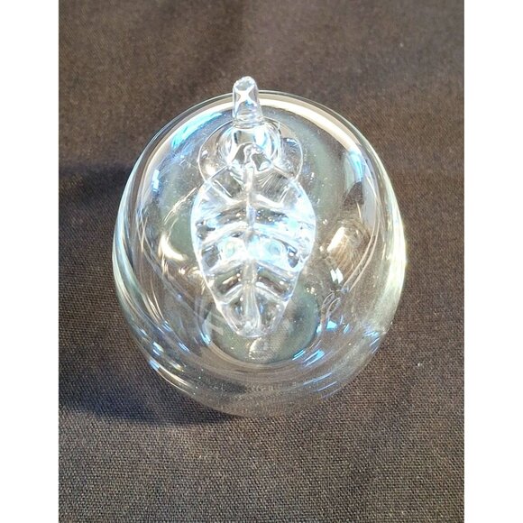 Princess House USA 4” Vintage Clear Glass Apple Paperweight With Leaf Accent - Picture 5 of 8